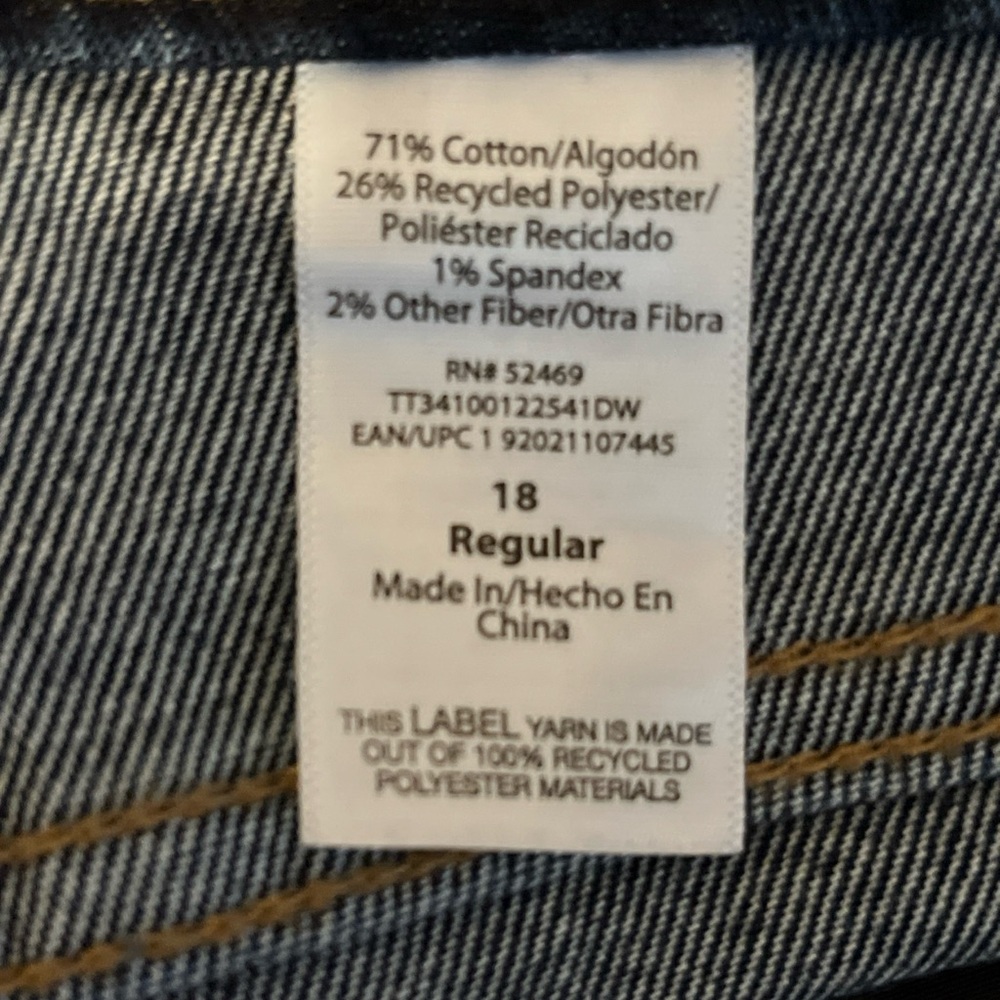 Time and Tru Dark Blue Straight Leg Jeans with hem slit stretchy 18 reg - Picture 10 of 10